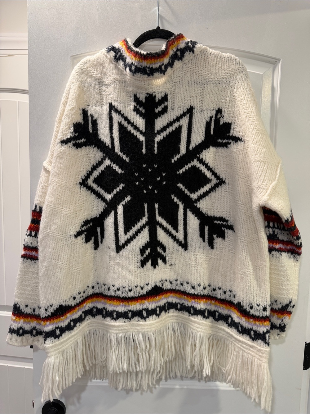 Free People White Fringe Snowflake Crewneck Sweater never worn size large